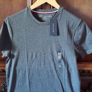 Tommy hilfiger tshirt